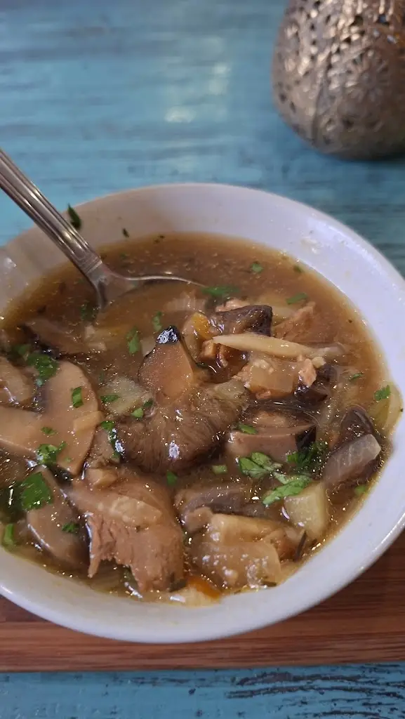 kira lenartowicz_Okiem i Brzuchem_Katovice_review