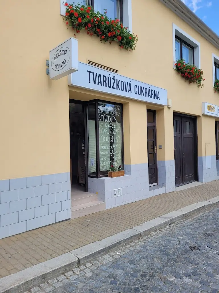 Tvarůžková cukrárna Loštice_Loštice_slider_image_3