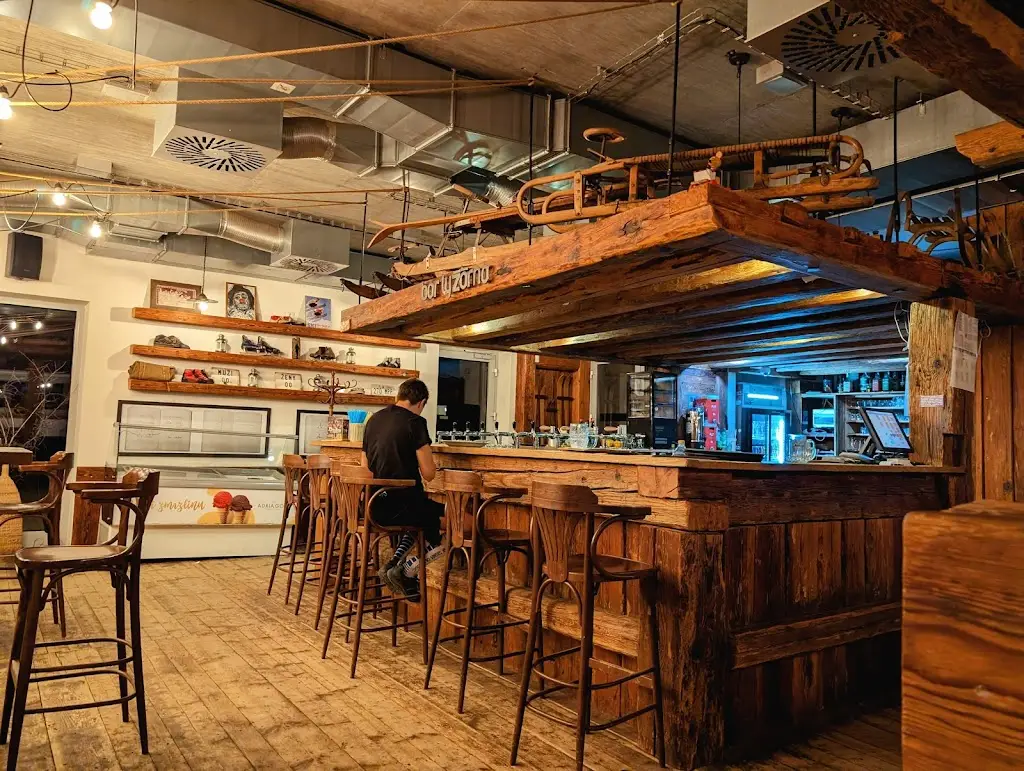 Restaurant Galerie restaurant in Loučná nad Desnou