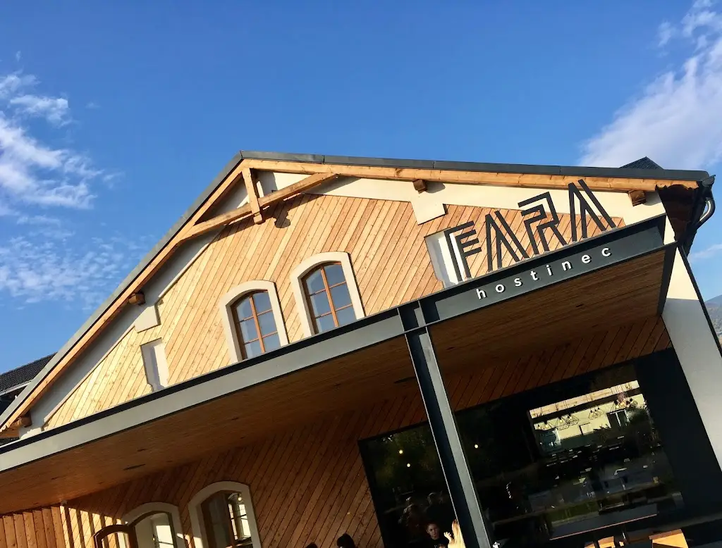 Fara Hostinec_Loučná nad Desnou_slider_image_1