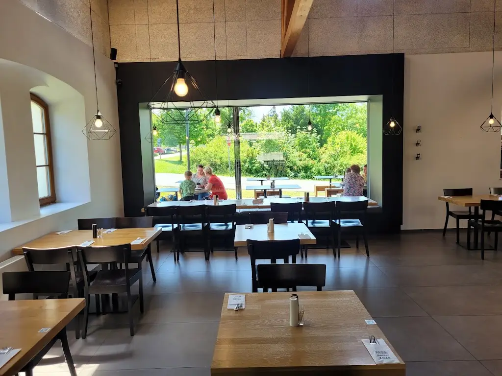 Fara Hostinec_Loučná nad Desnou_slider_image_3