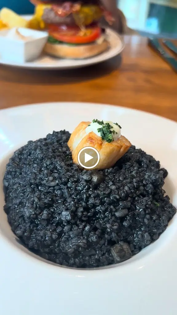 El Telón_Lutín_slider_image_2