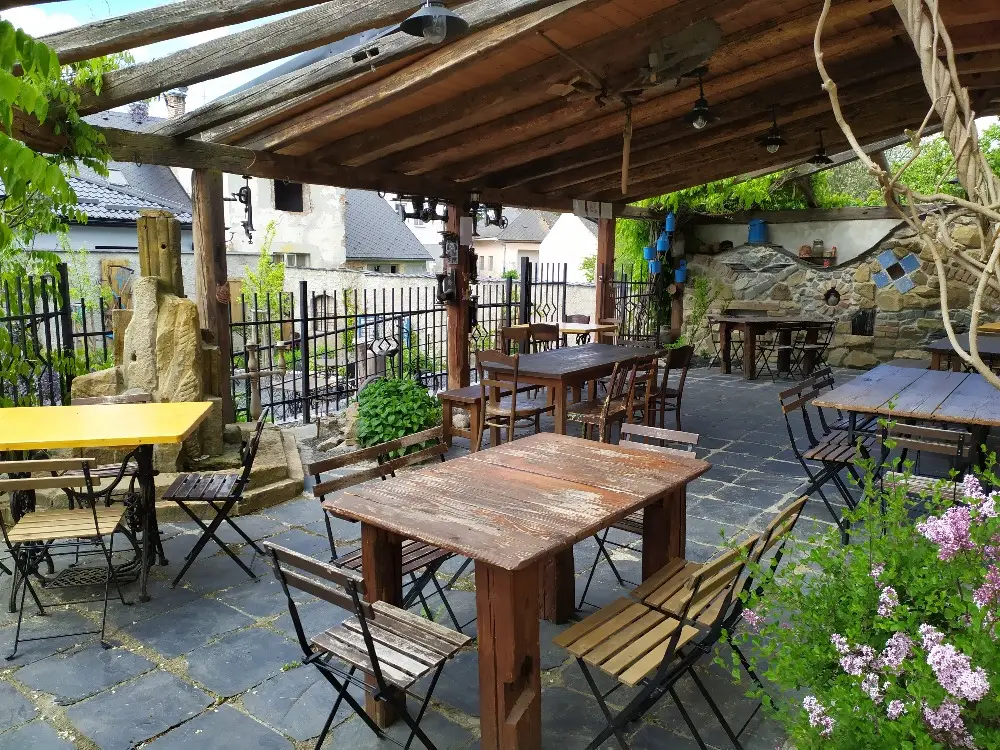 Hradební Restaurace Mohelnice_Mohelnice_slider_image_1