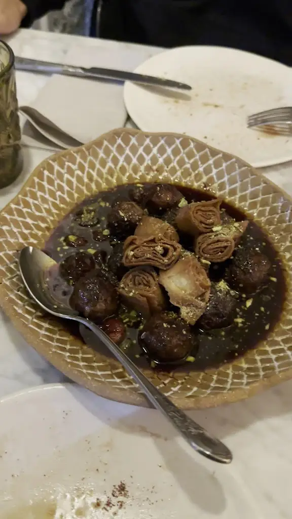 Mune Prado_Medlov_slider_image_2