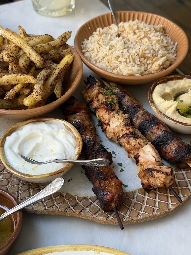 Mune Prado_Medlov_slider_image_3