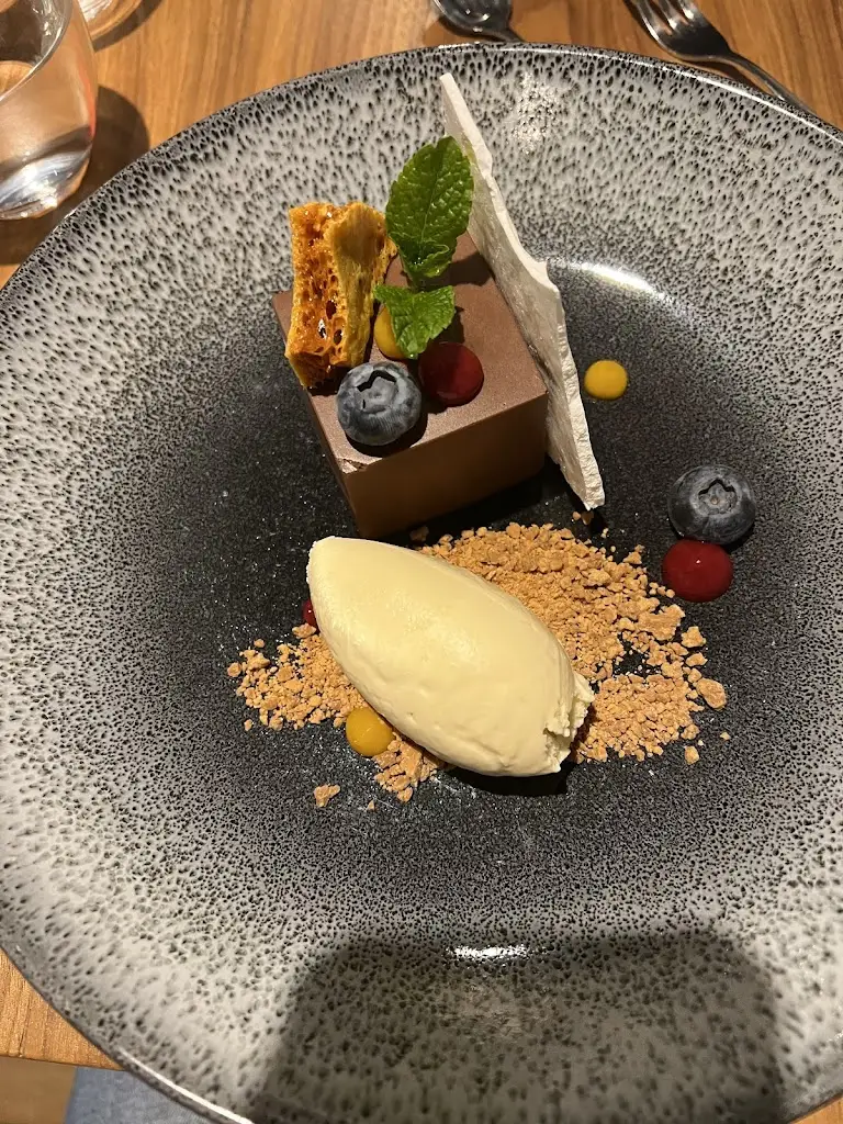 Jacek Marcinkowski_Winestone_Katovice_review