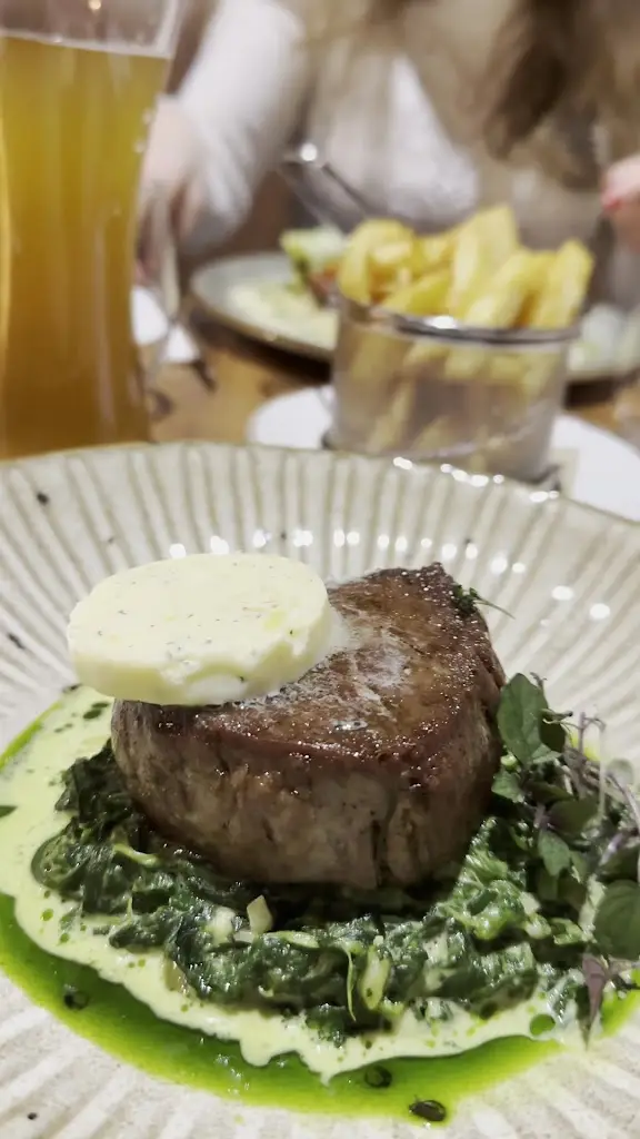 Winestone_Katovice_slider_image_2