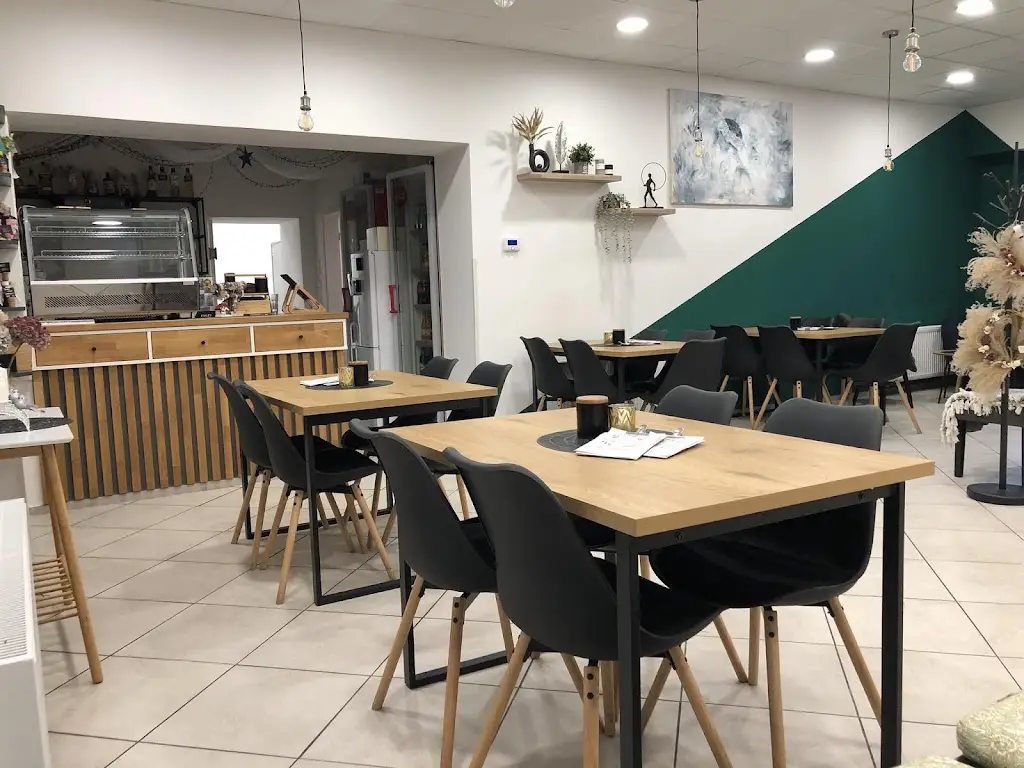 Bistro Café Linden restaurant in Náměšť na Hané