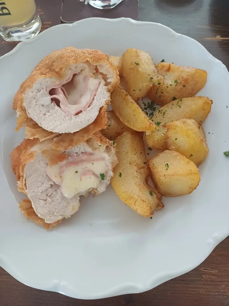 Hostinec na koupališti_Nezamyslice_slider_image_2