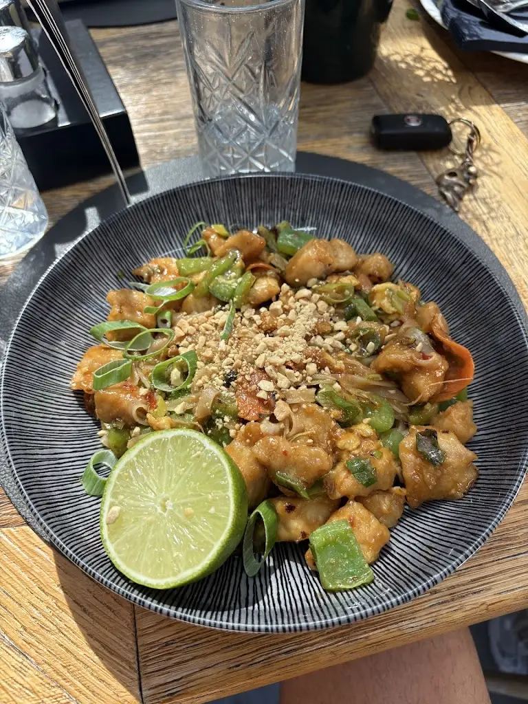 Gonzalo Hernández_Restavracija Bolero_Náklo_review