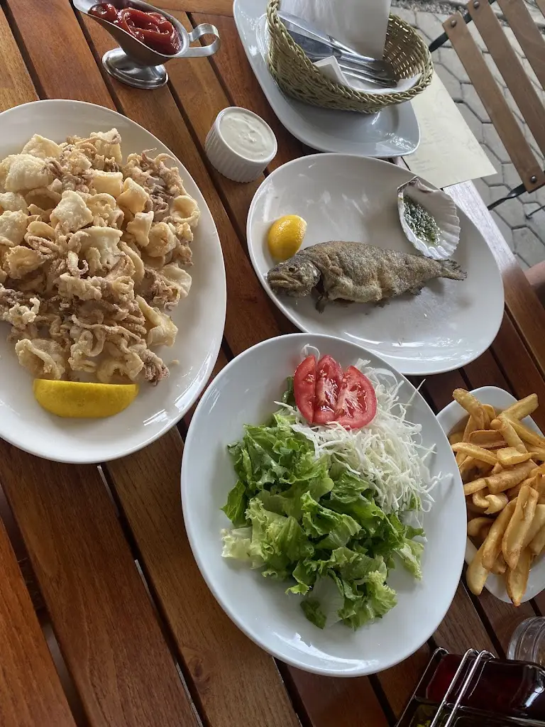 Sarah_Ribnik Žeje_Náklo_review