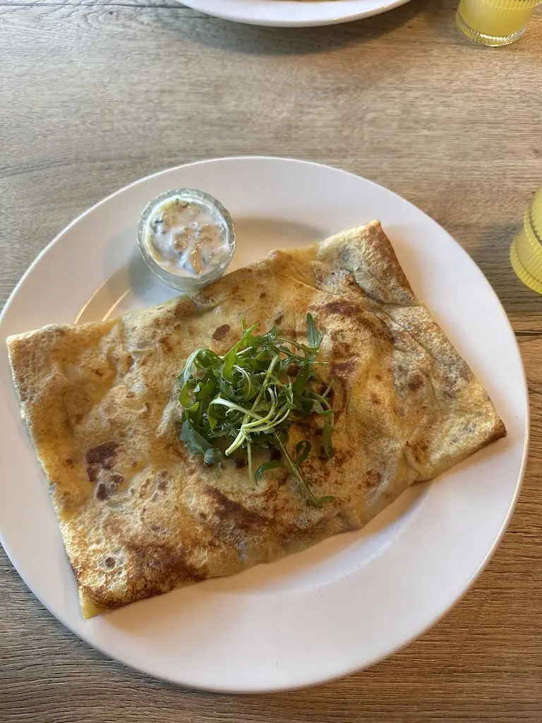 Granda Bistro & Restaurant_Náklo_slider_image_3