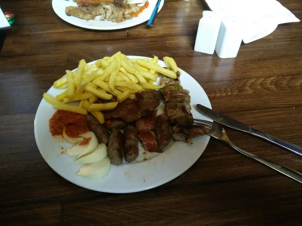 Markus Ortner_La Vita_Náklo_review