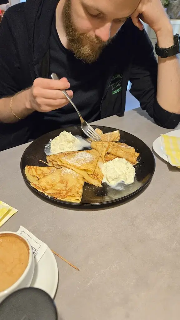 Liudmyla Dziubynska_Gostilna Brunarica Štern_Náklo_review