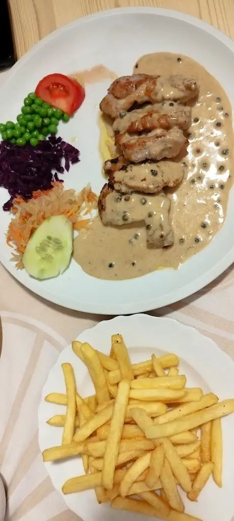 Petra Subý_Devil's Mill_Oskava_review