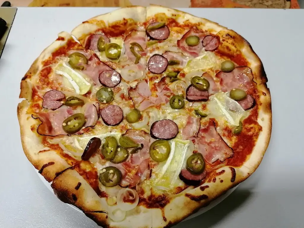 Lukas Kouřil_Pizzerie Otaslavice_Otaslavice_review