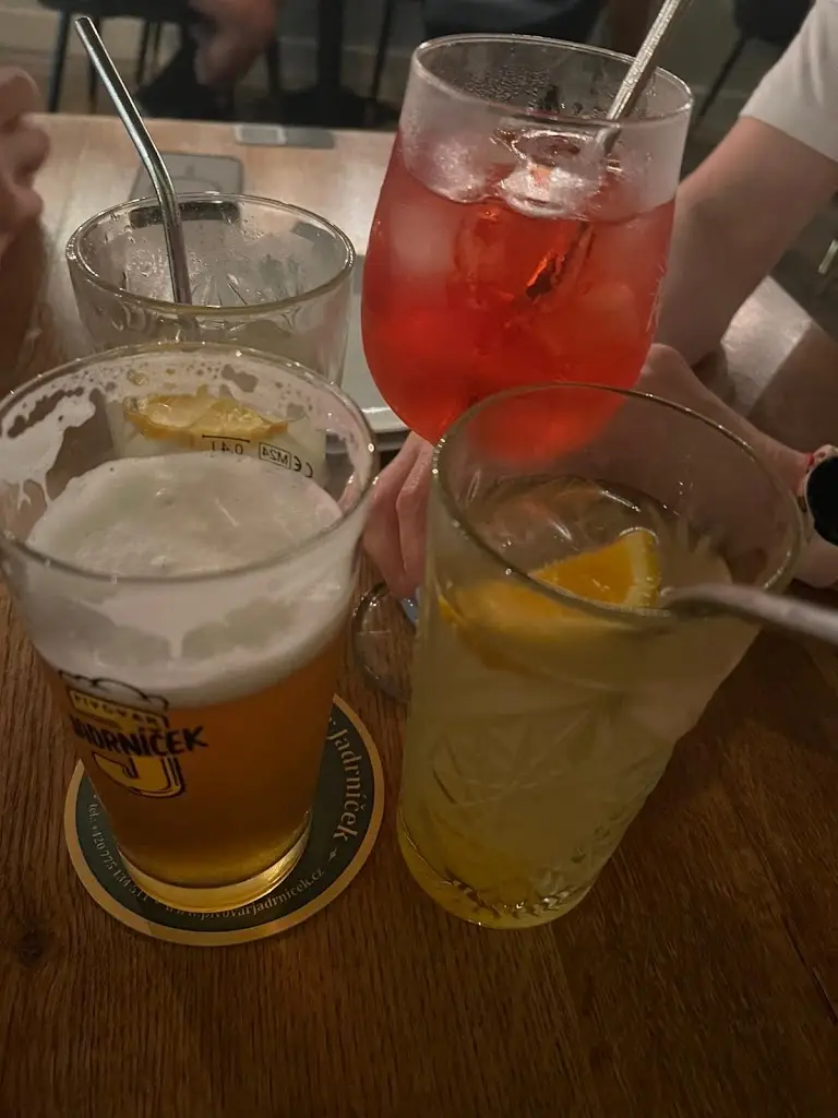 Gabriele Ertmonaite_Bistro J&J_Okres Šumperk_review