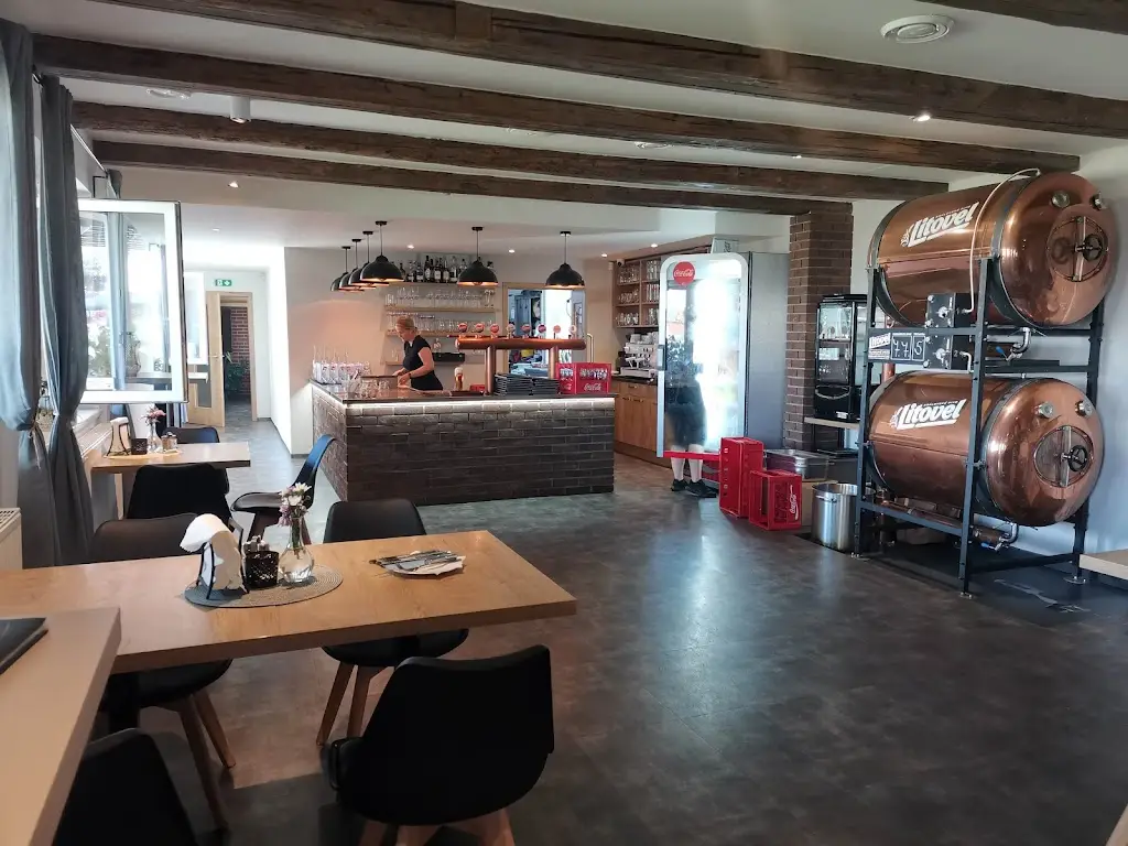 Vojtech V_Restaurant Pyramida_Postřelmov_review