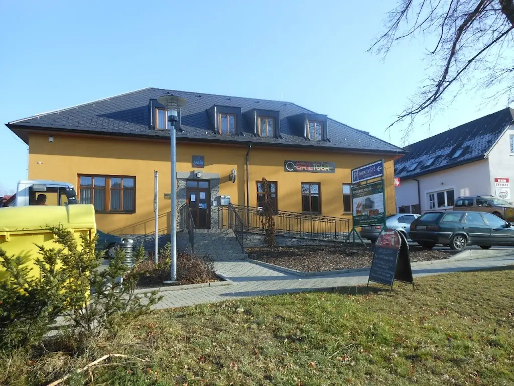 Gril Tour_Protivanov_slider_image_3