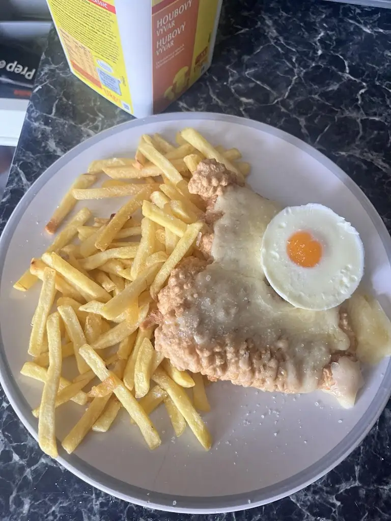 Irena Kovalova_Restaurace Alfa_Protivanov_review