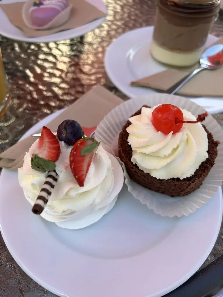 Adéla Nitková_Kavárna Lepší časy_Senice na Hané_review