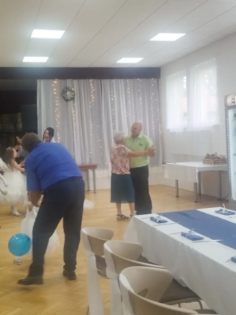 Zdeněk Kroupa_REBELovE U HŘIŠTĚ_Smržice_review