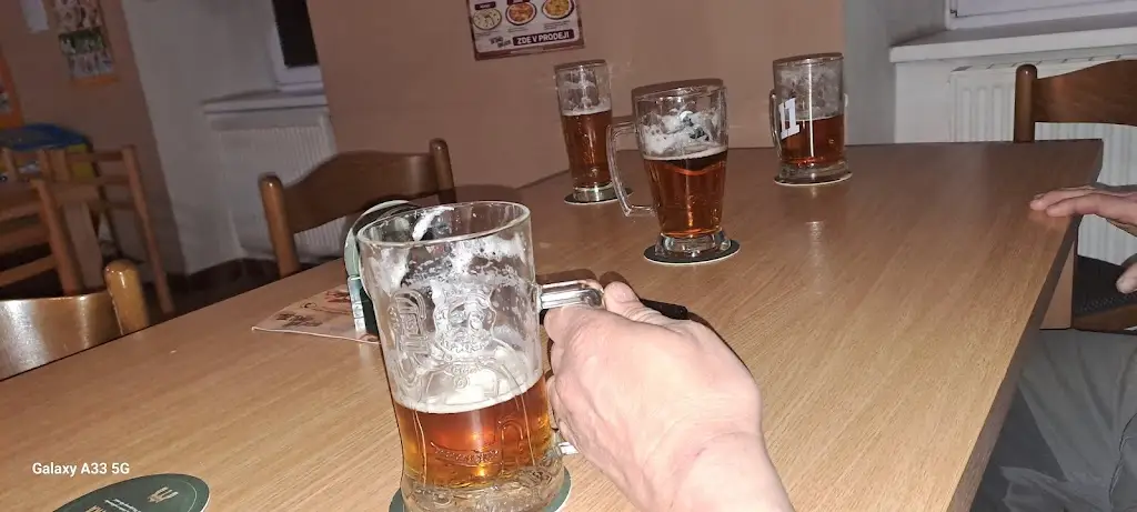 Zdeněk Studený_Hostinec Na Rozcestí_Těšetice_review