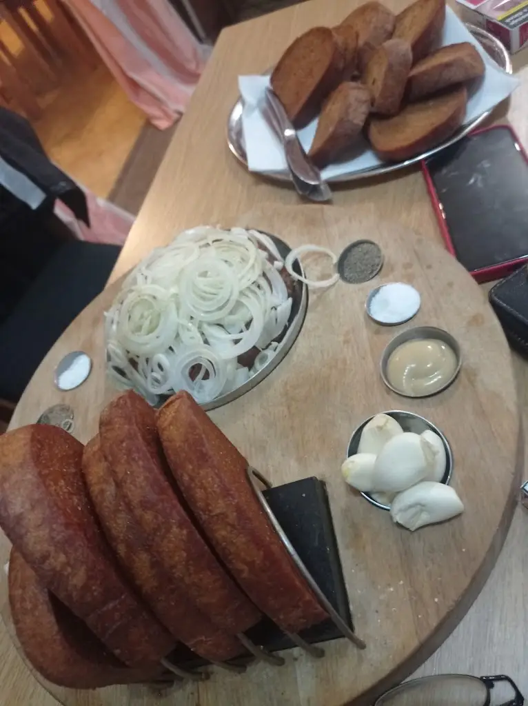 Marcela Foukalová_Hostinec Na Rozcestí_Těšetice_review