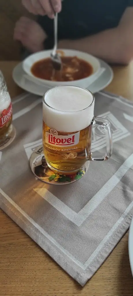 Ondřej Hlaváček_Restaurace na Růžku_Těšetice_review