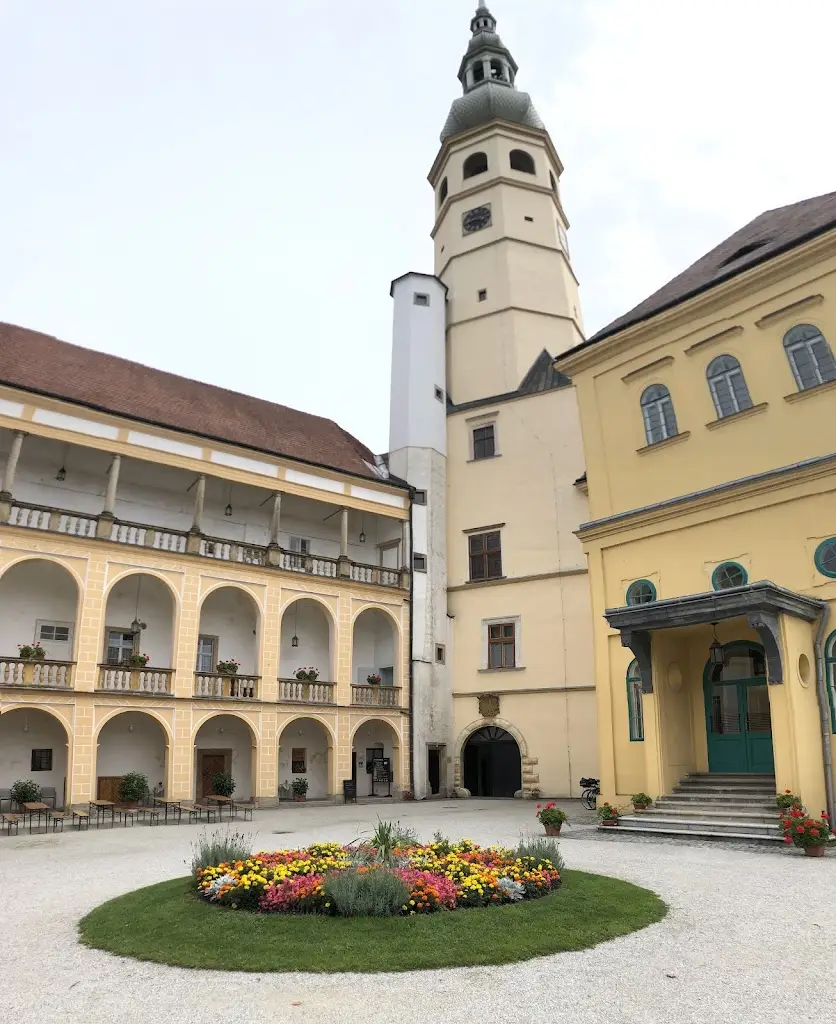 chateau Tovačov_Tovačov_slider_image_3