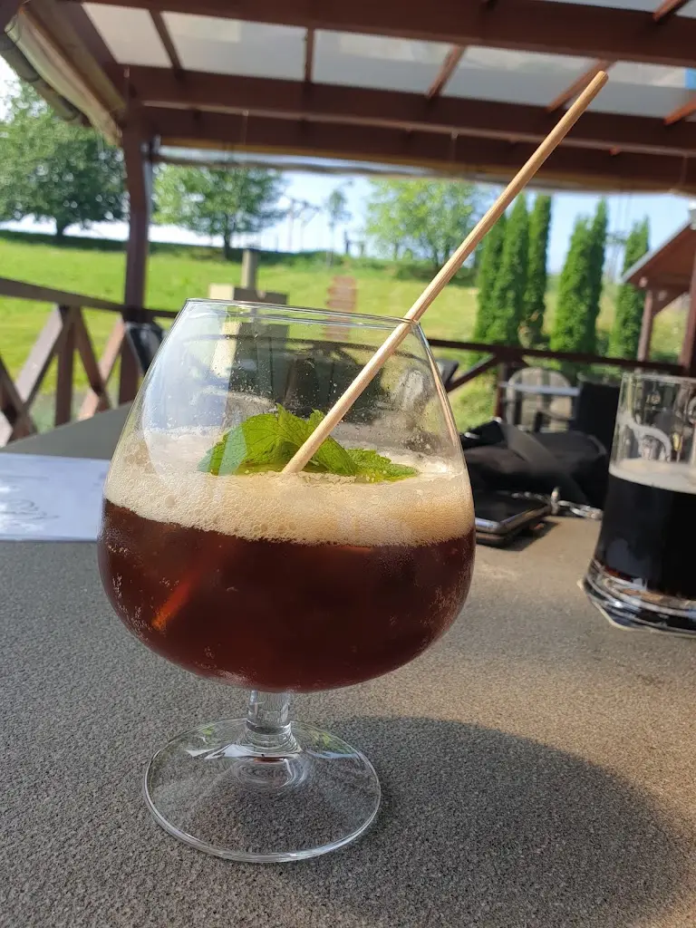 Tereza Horníčková_Jezdecký areál Hostinův Důl Tršice_Tršice_review