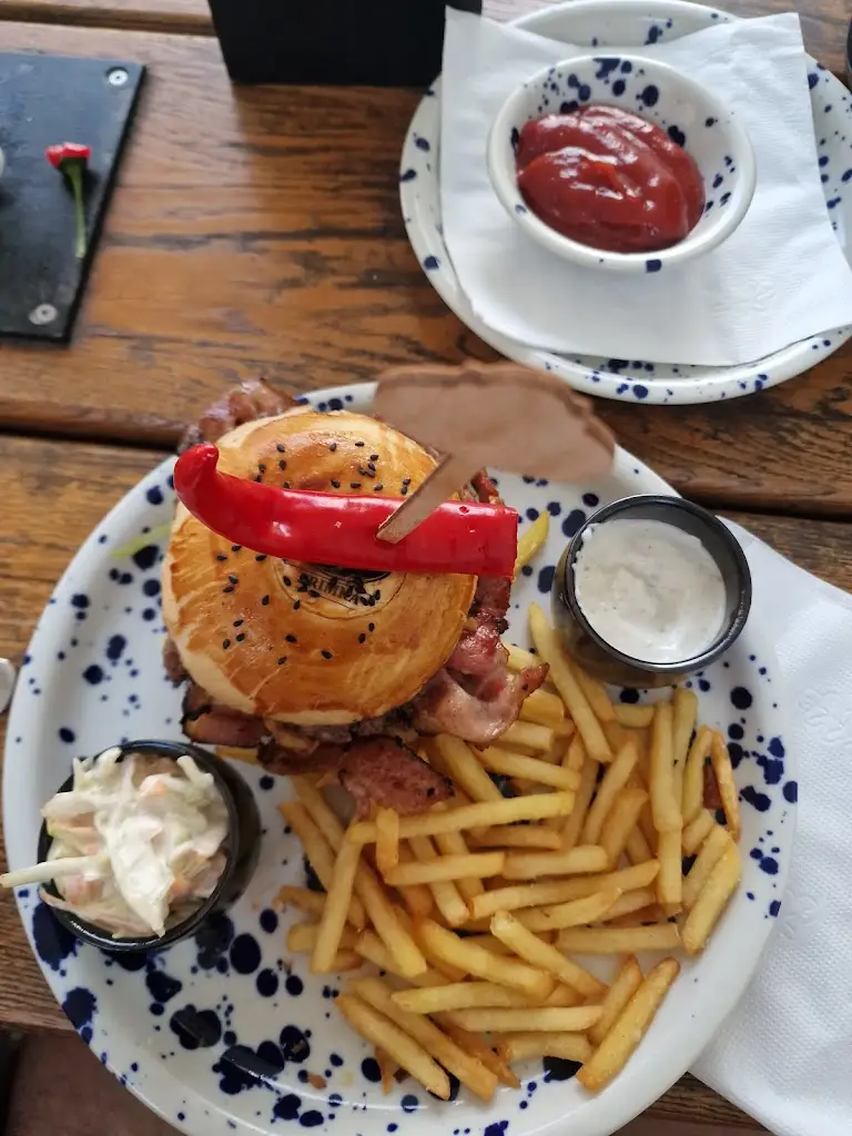 Daniel Buchta_ŠNYT Primka_Šternberk_review