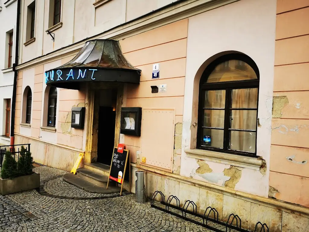 Restaurace Knor Šternberk ristorante a Šternberk