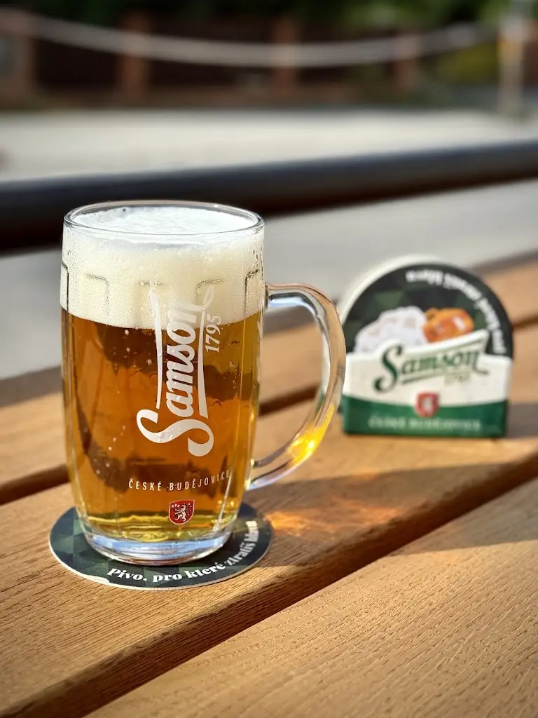 Restaurace Na Zlaté stoce_Litvínovice_slider_image_3