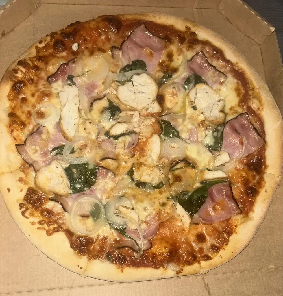 Leona Kubisová_Pizzerie Ibiza_Velká Bystřice_review