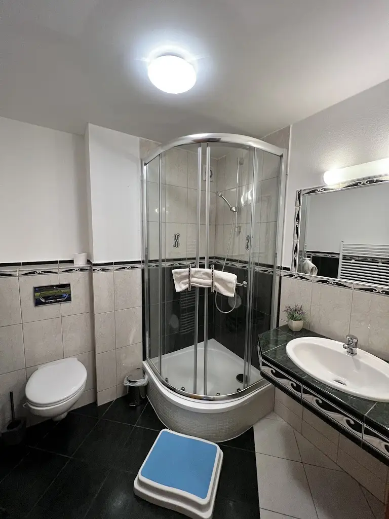 Penzion Zámeček Varna_Velká Bystřice_slider_image_3