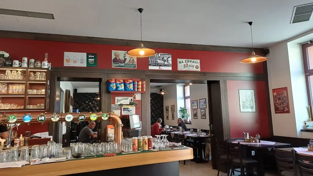 Restaurace Na obci restaurant in Lišov