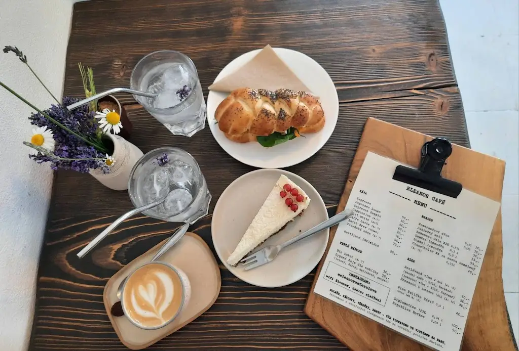 Menu_Eleanor Café_Žulová_image_4