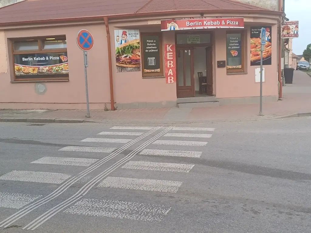 Berlín kebab pizza lišov ristorante a Lišov