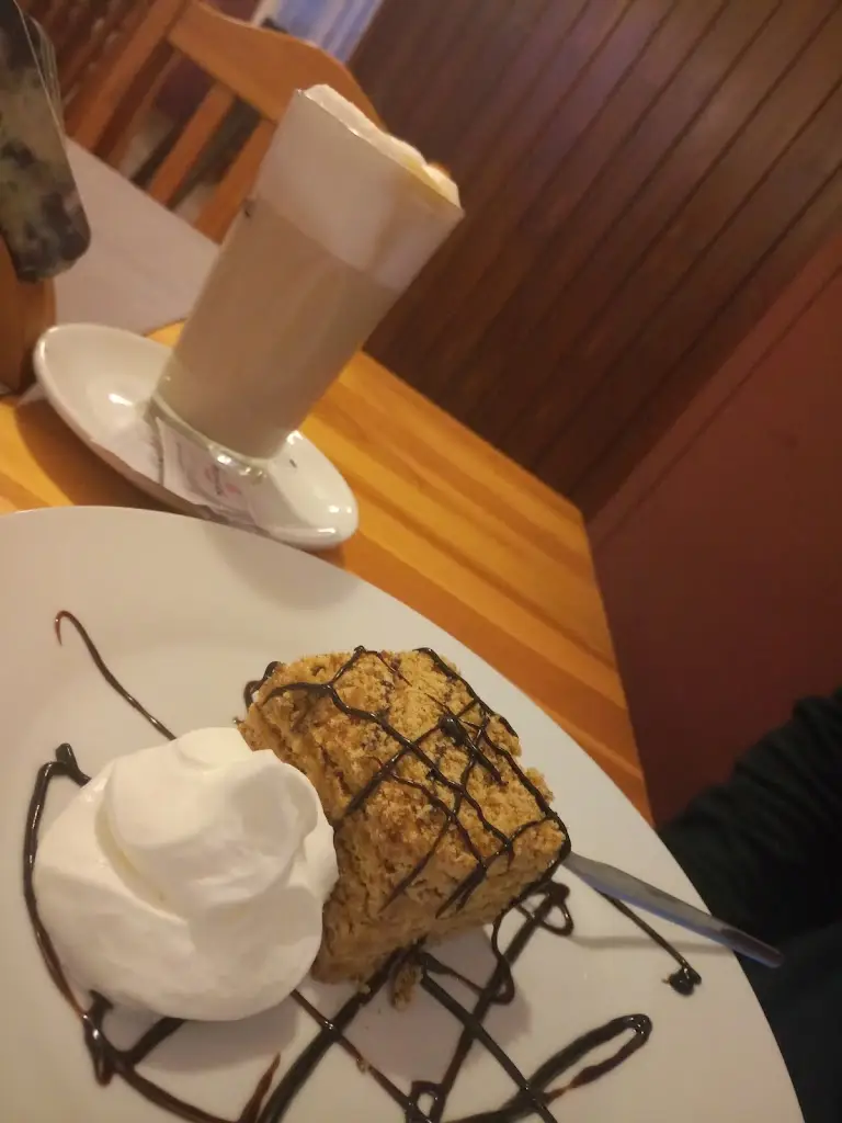 Lesthat VaL3dArt_Motorest Býšť_Býšť_review