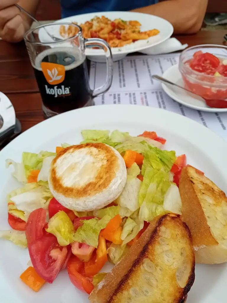 Zuzana Šupková_Motorest Býšť_Býšť_review