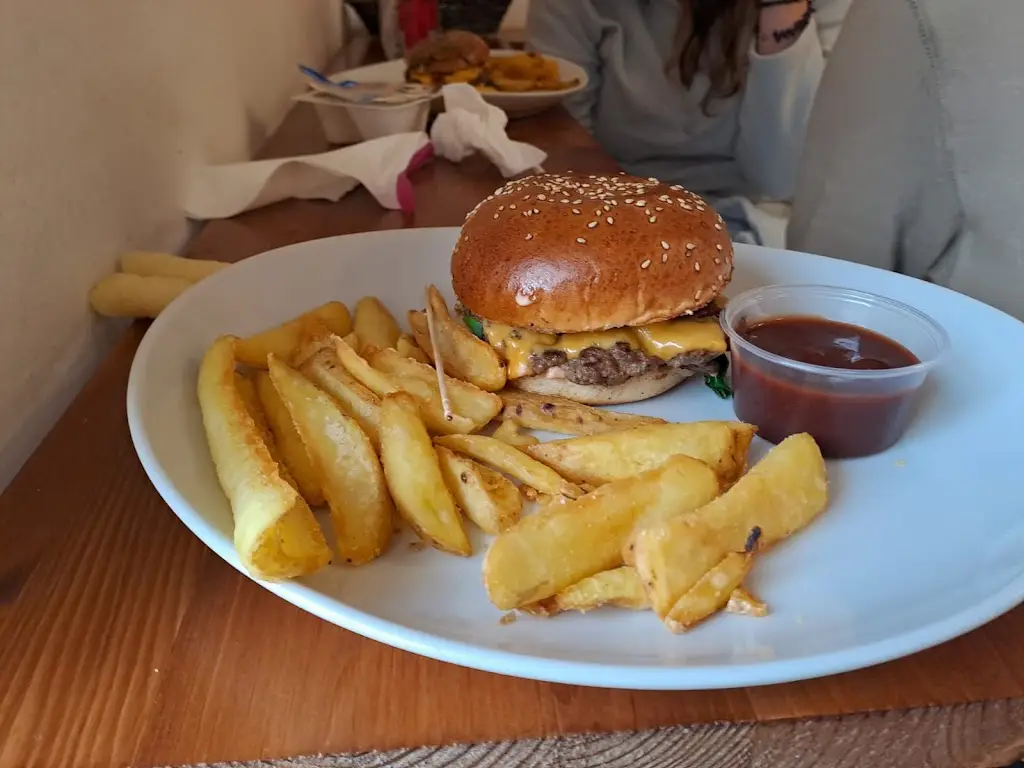 Danielle Metz_Poctivá Burgrárna_Choceň_review