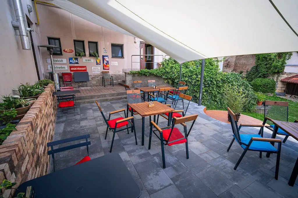 Hotel Vomočil restaurant in Bystré