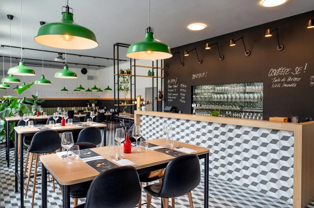 Lidový dům Dolní Dobrouč restaurant in Dolní Dobrouč