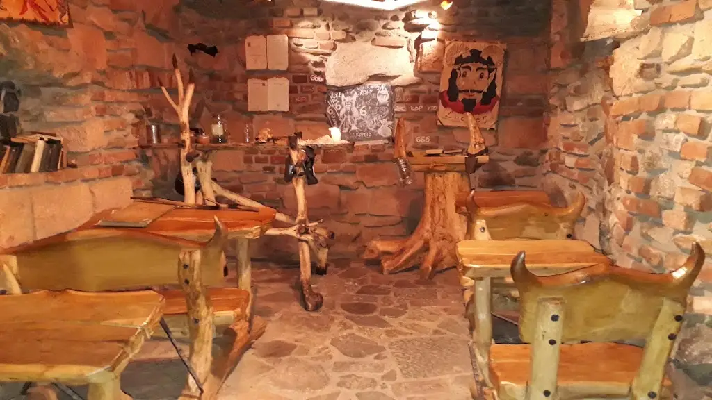 David Burton_Peklo Čertovina_Hlinsko_review