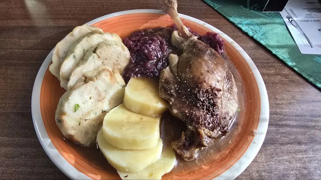 Restaurace U Pucholtů_Česká Třebová_slider_image_1