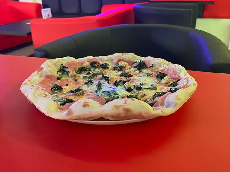 Béčko pizzeria bar_Česká Třebová_slider_image_3