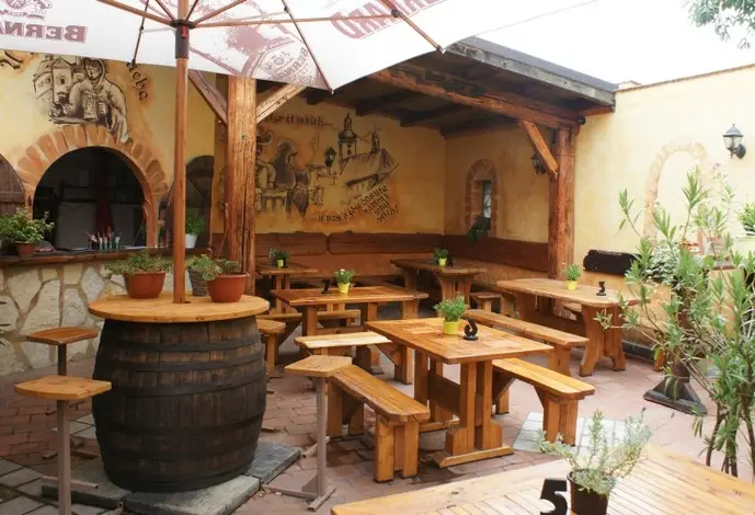 Pizzerie U mnicha_Hrochův Týnec_slider_image_1