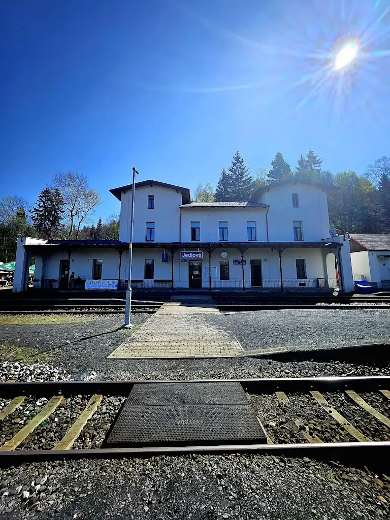 Jedlová Station Restaurant_Jedlová_slider_image_3