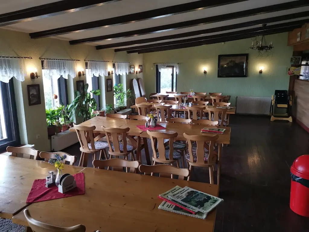 Restaurace Tolštejn ristorante a Jedlová